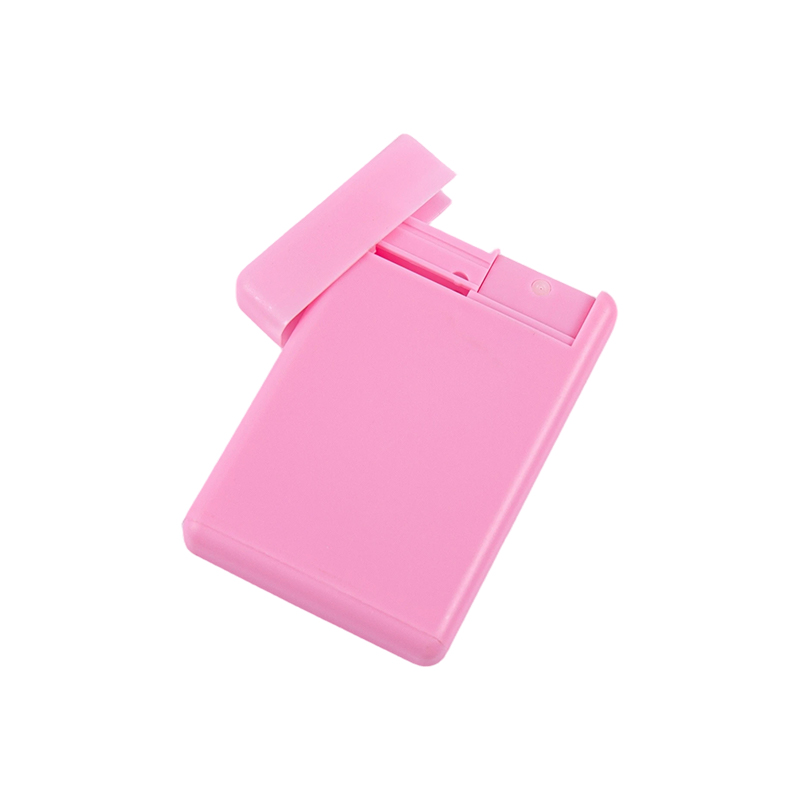 Sprayflaska i kortstil med dammlock Sprayflaska i kortstil med dammlock